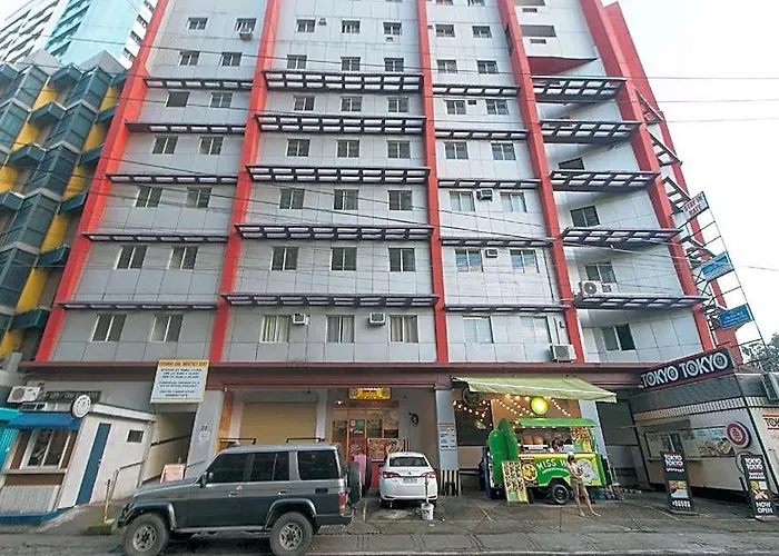 Reddoorz @ Crowne One Hotel