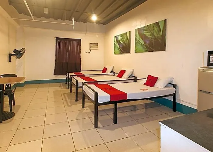 Reddoorz @ Crowne One * Manila