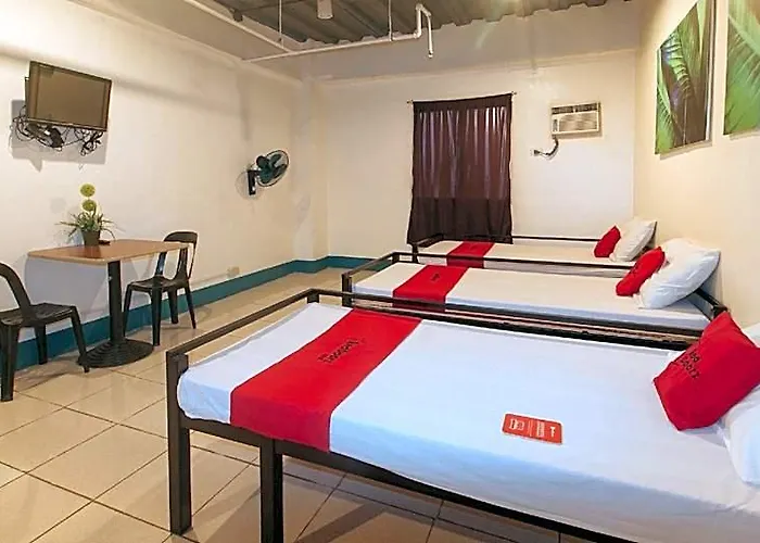 Reddoorz @ Crowne One Hotel Manila